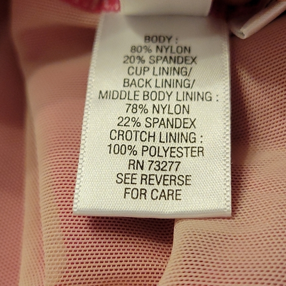 CROFT & BARROW SWIMSUIT - Picture 7 of 9